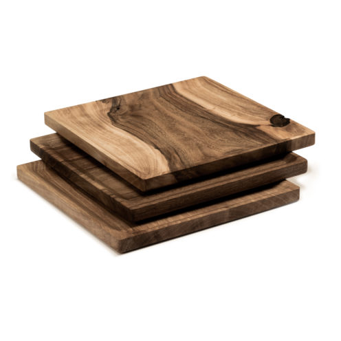 BEST plate – set of 3 square walnut plates in warm-toned oil coating